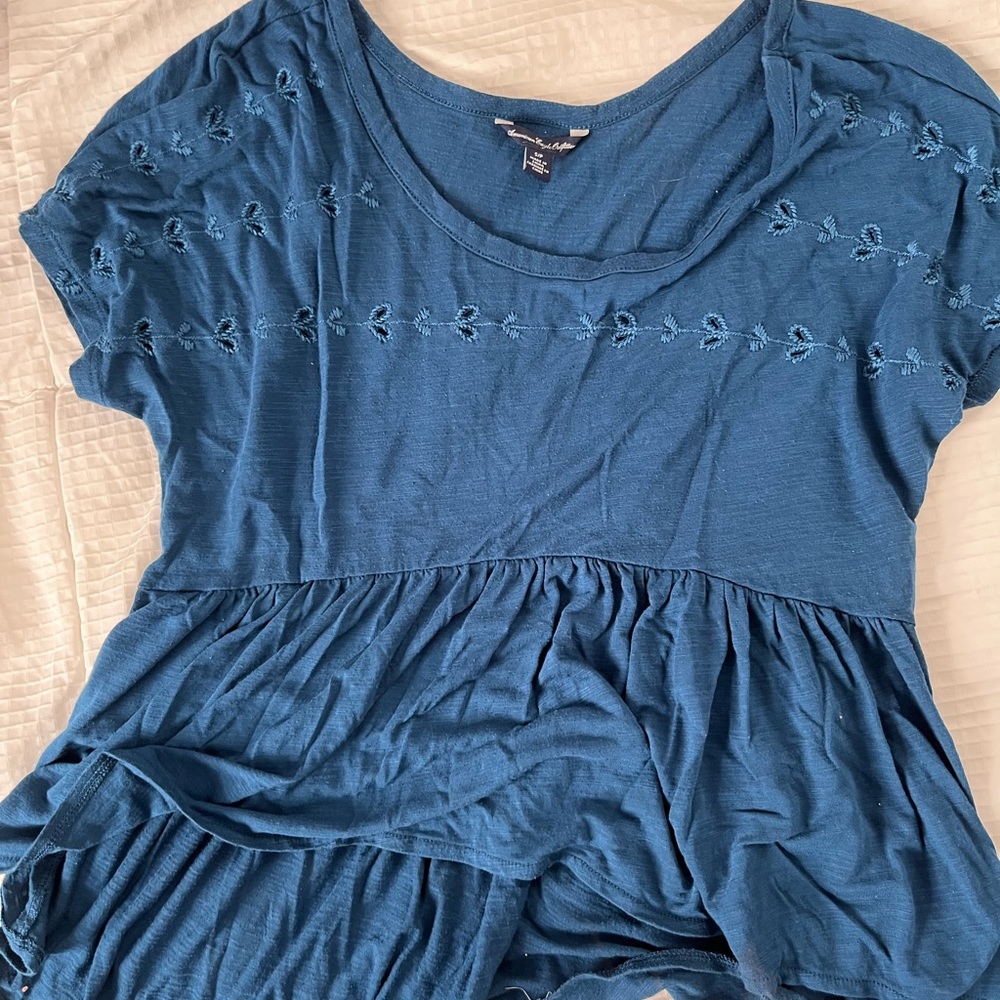 American Eagle blue flowered embroidered blouse
